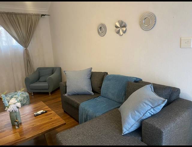 3 BEDROOM HOUSE TO LET IN BROMHOF